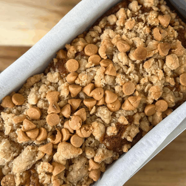 Homemade Butterscotch Banana Bread with Streusel Topping – Moist and Buttery Loaf